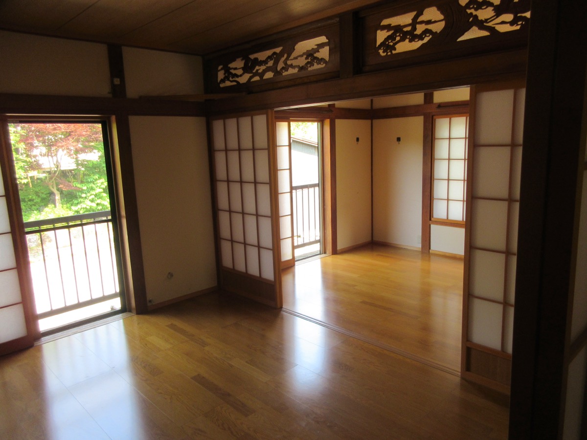 小国町大字足野水 貸家
