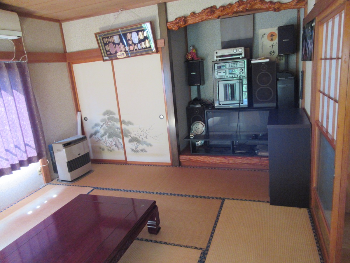 小国町大字足野水 貸家