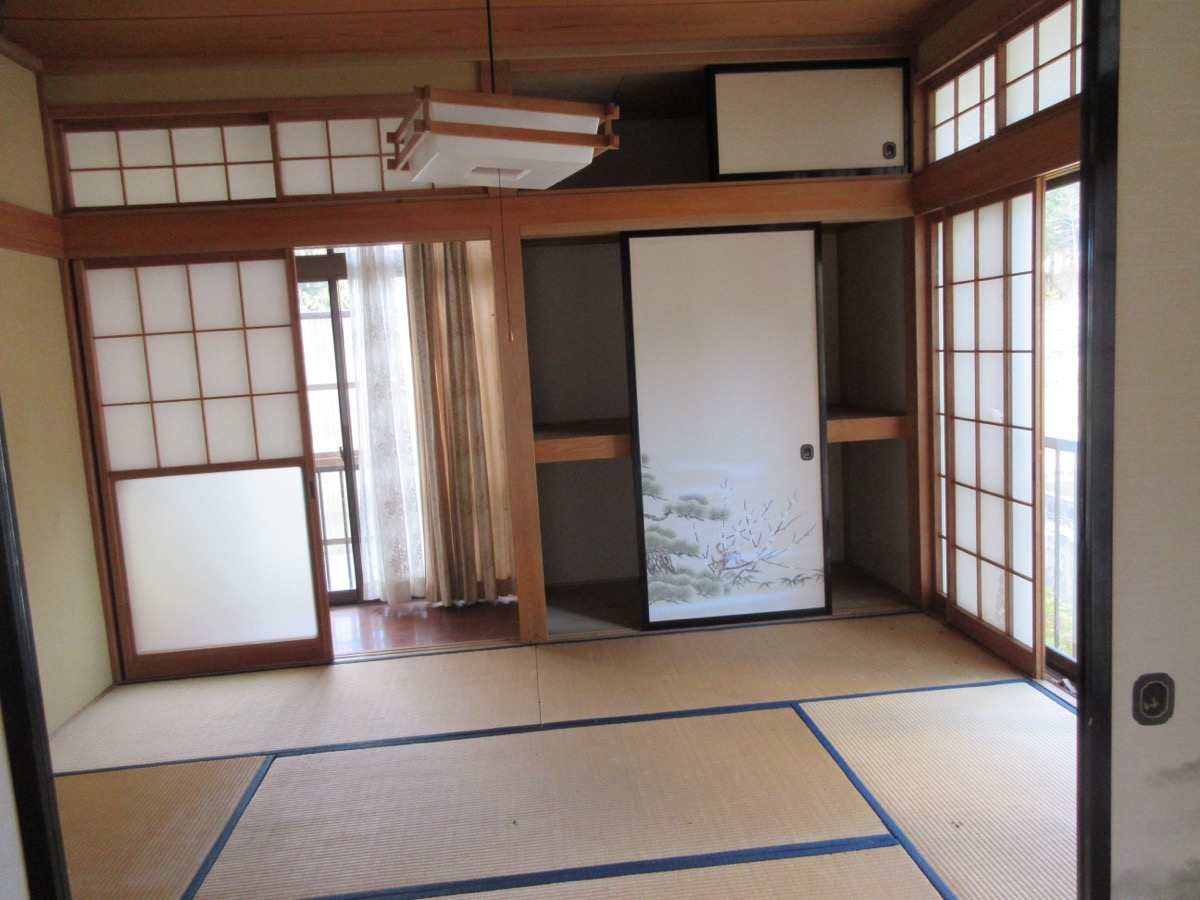 小国町大字伊佐領 中古住宅