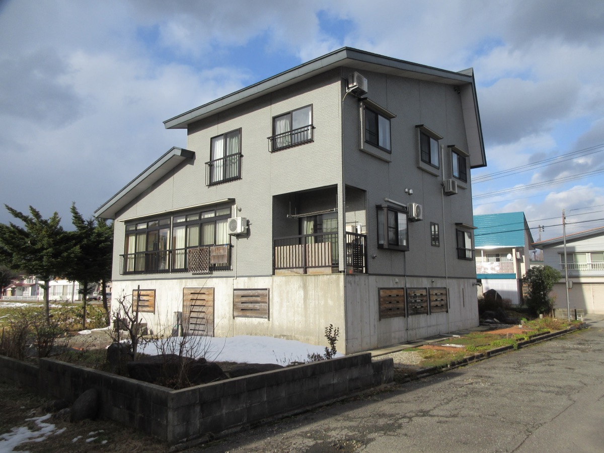 小国町大字岩井沢 中古住宅